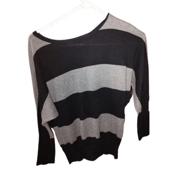 boxey Black and Gray Cropped Cold off the Shoulder Hi Low top - Picture 9 of 10
